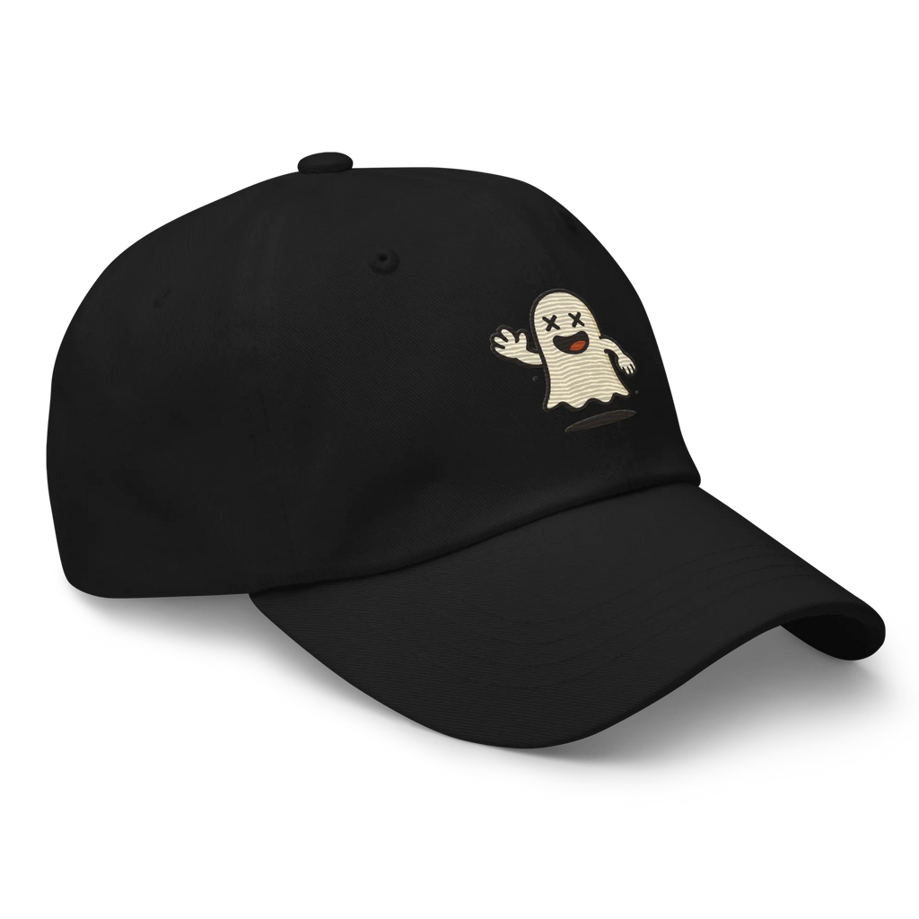 Gorra negra Doozy Headwear con dibujo de fantasma bordado, estilo clásico.