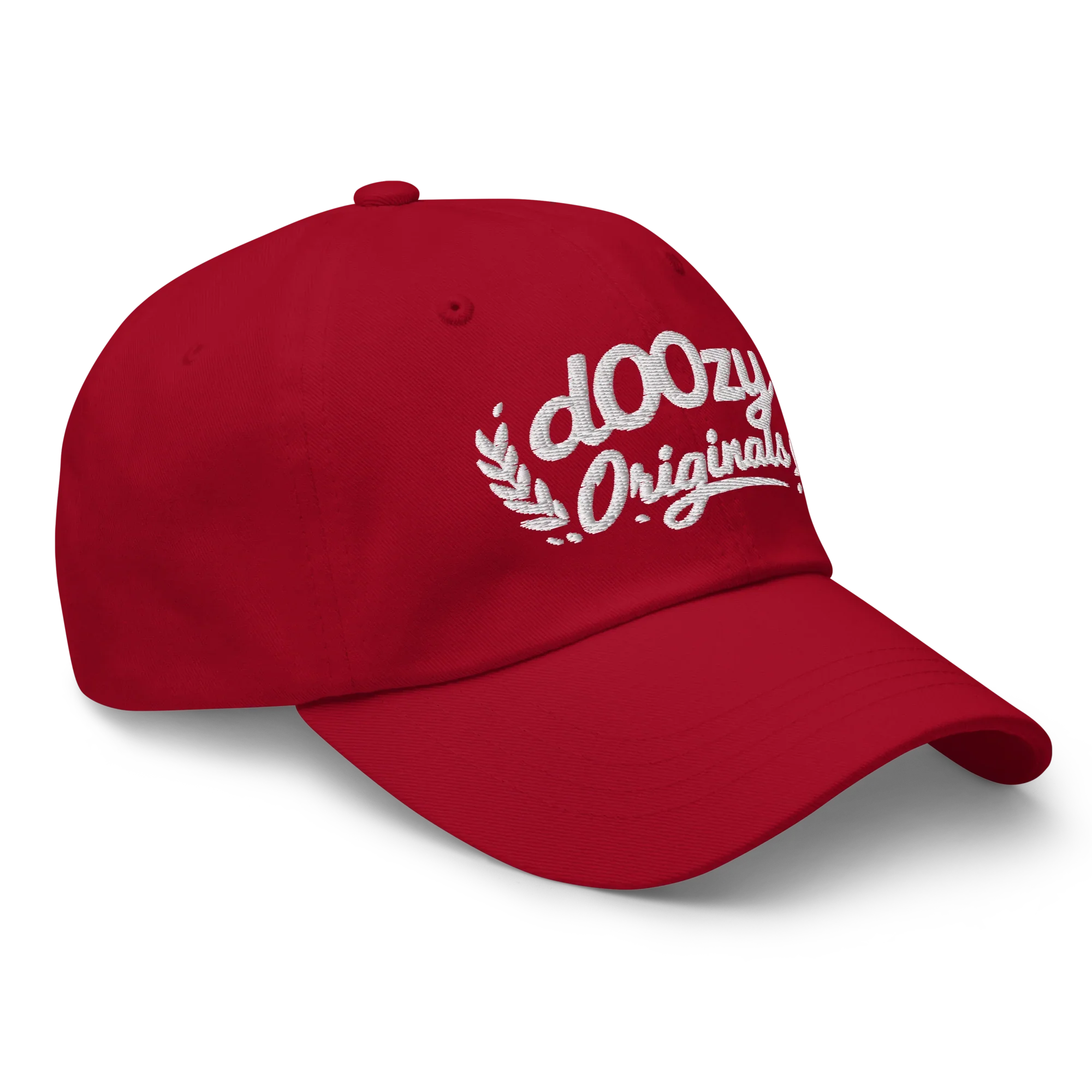 Gorra roja clásica Doozy Original de dOOzy Headwear con bordado blanco, vista lateral