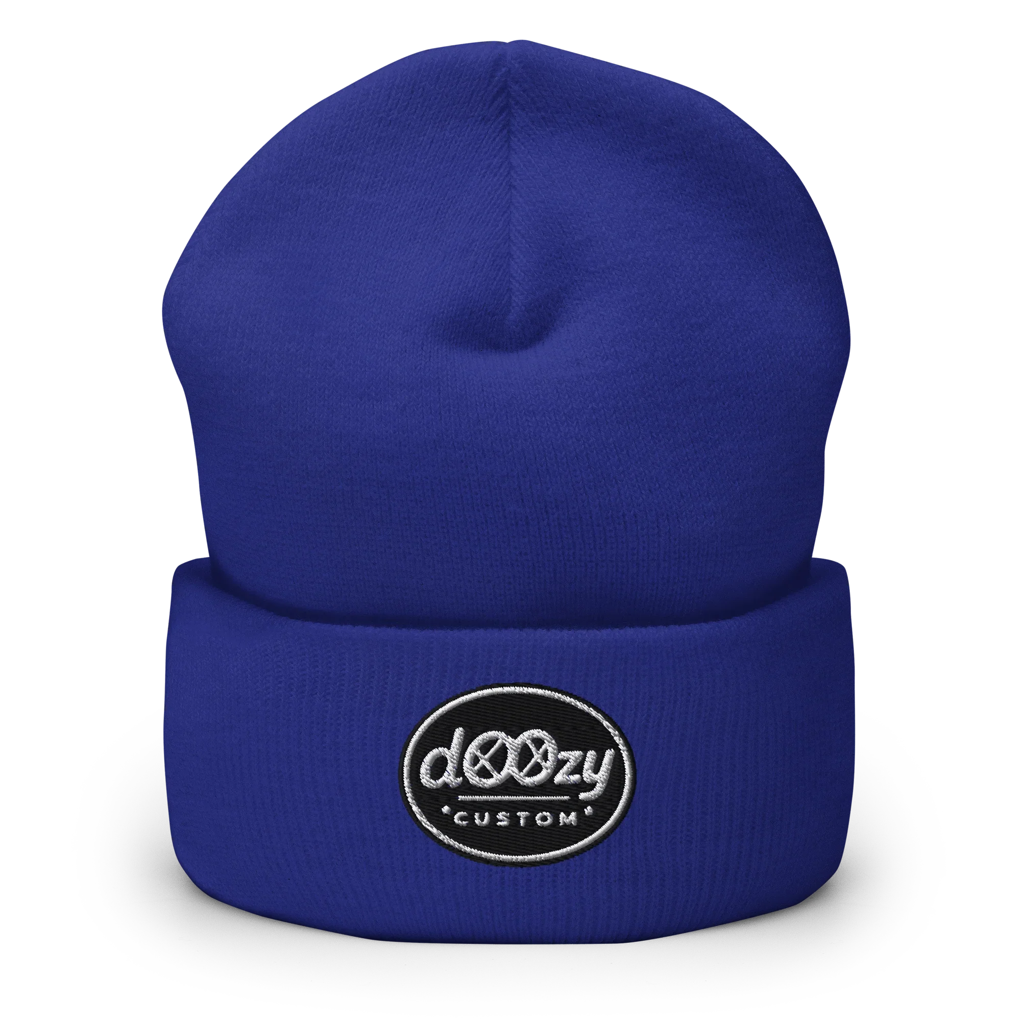 Gorro azul Doozy Headwear con logo bordado dOOzy CUSTOM en el frente, fondo neutro.