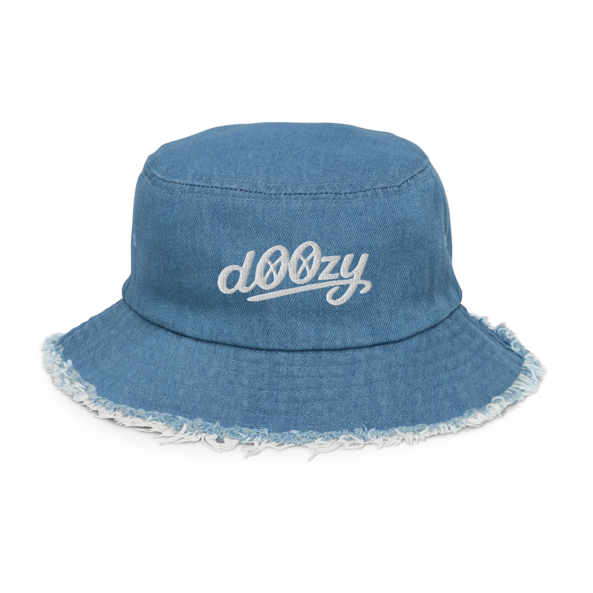 Sombrero bucket de mezclilla azul claro Doozy Headwear con borde deshilachado y logo bordado.