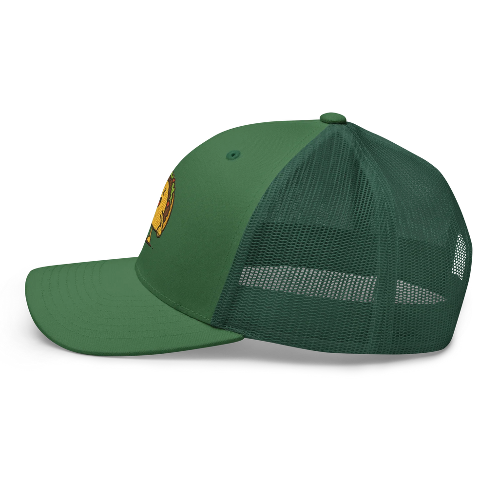 Gorra trucker retro verde, logo dOOzy Headwear, visera curva, malla trasera