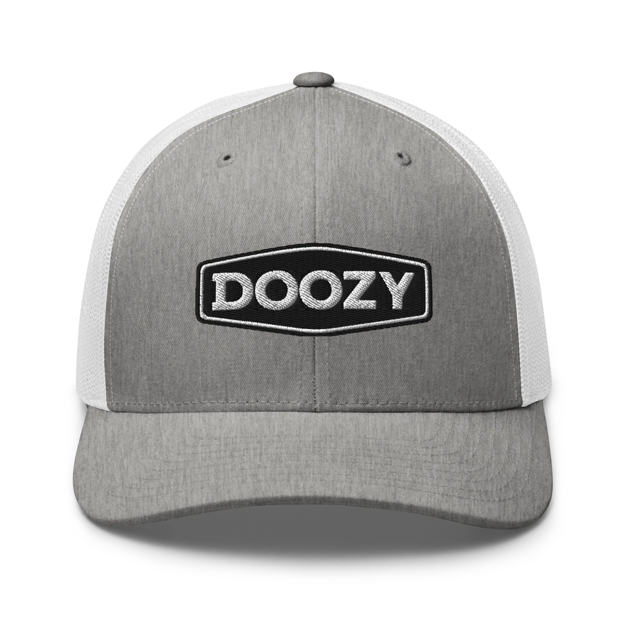 Gorra trucker gris con malla blanca y logo DOOZY bordado, Doozy Headwear tienda oficial